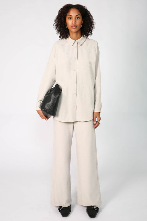 roam shirt / parchment beige