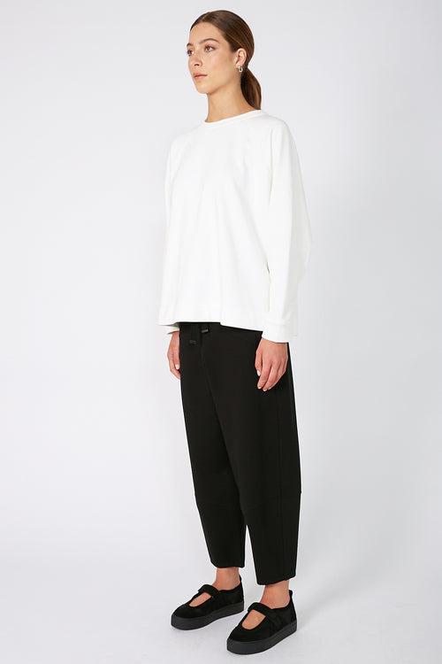 stand sweat / warm white