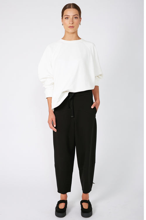 stand sweat / warm white