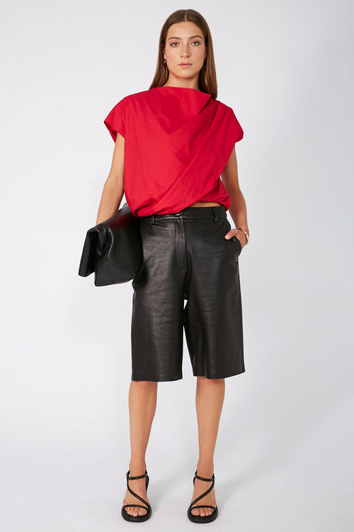 twisted tee / chilli red