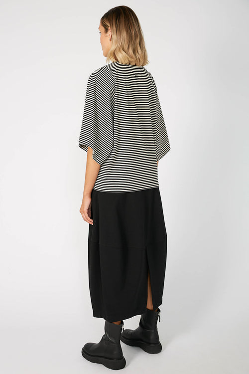 still tee / natural|black stripe