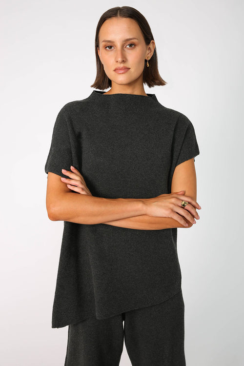 vent vest / charcoal marle