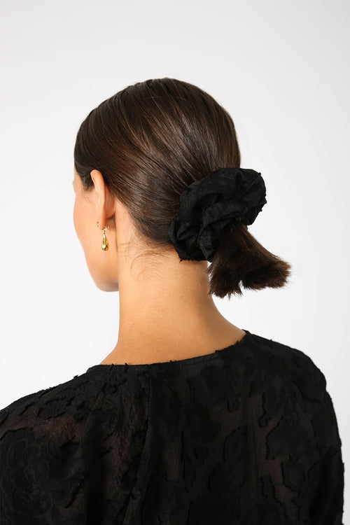 scrunchie / black lace