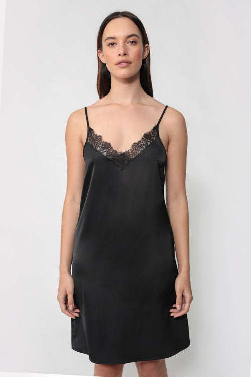 tempt slip / black