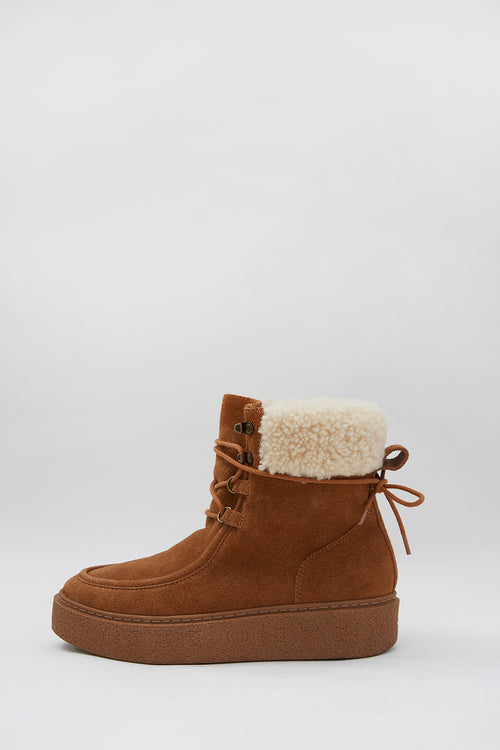 shearl boot / tan