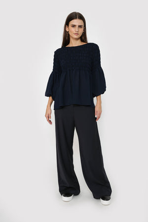 captivate top / navy blue