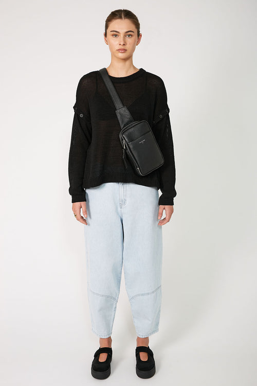 secure buttoned sweater / black