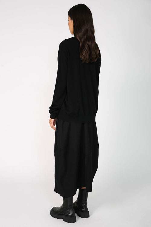 collected sweater / black