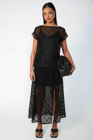 enchanted skirt / black lace