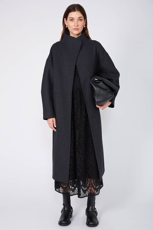 bevel lace midi dress / black lace
