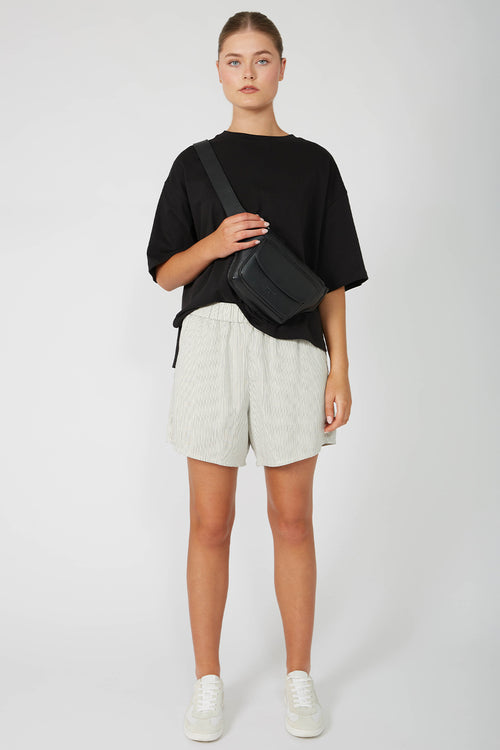 actually denim short / ecru|black pinstripe