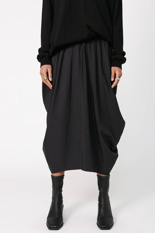 sphere skirt / black