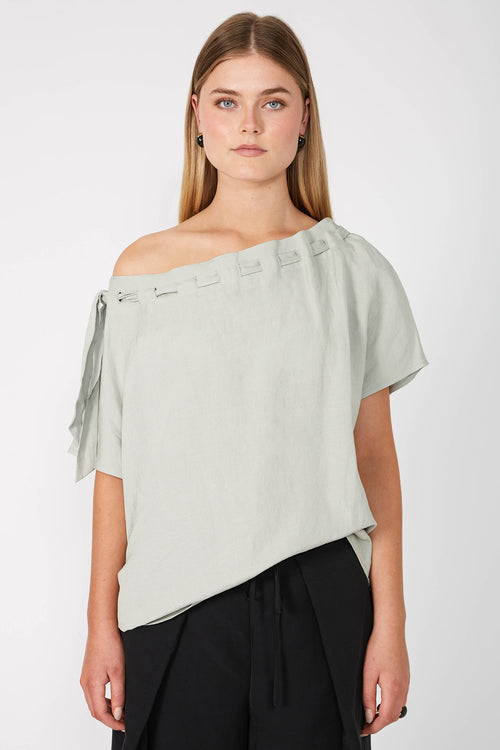 avid short sleeve top / soft sage linen