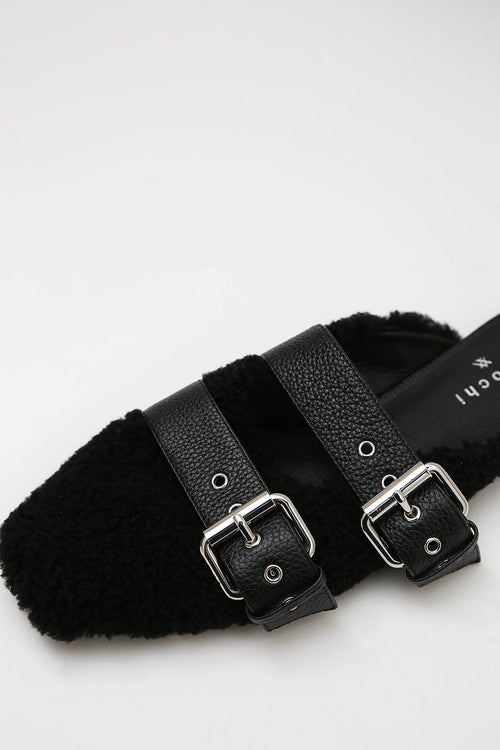 ballet buckle flat / black shearling