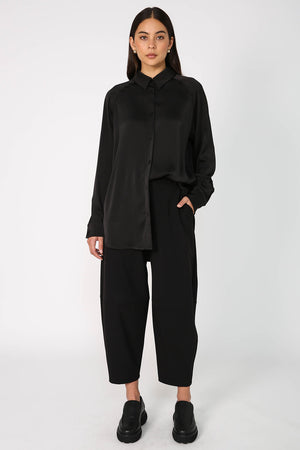 ahead tailored pant / black