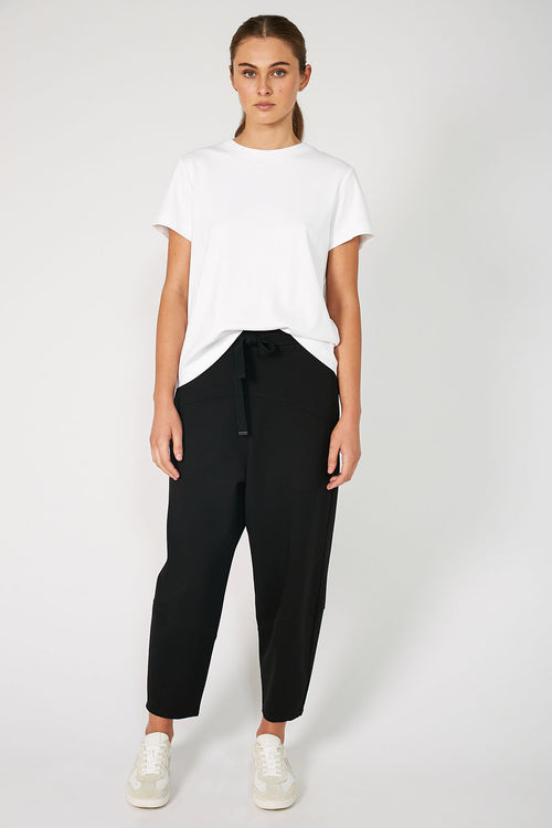 refine short sleeve tee / white