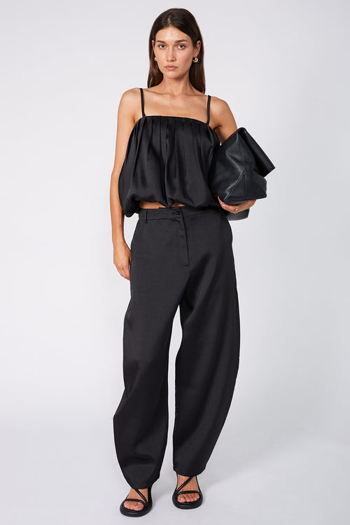 bubble crop / black
