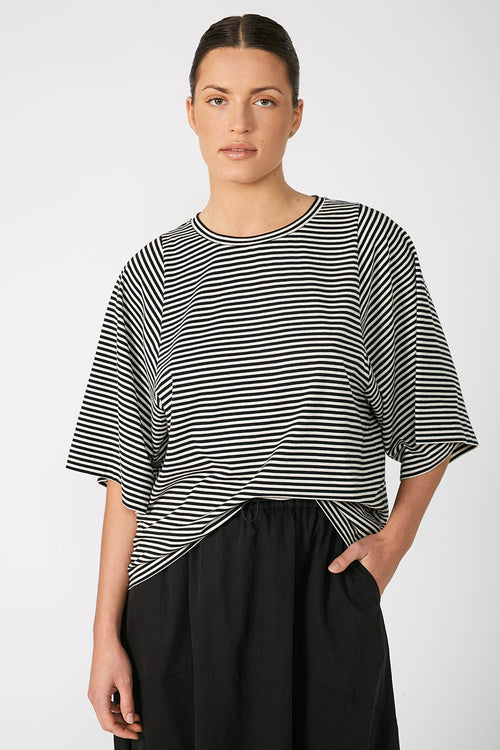 still tee / natural|black stripe