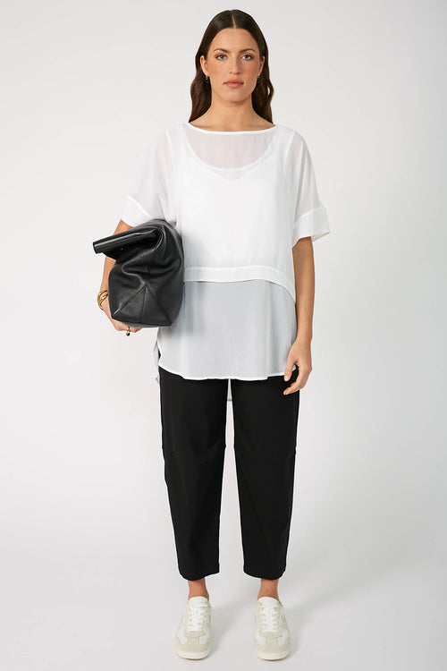 saviour tank / white