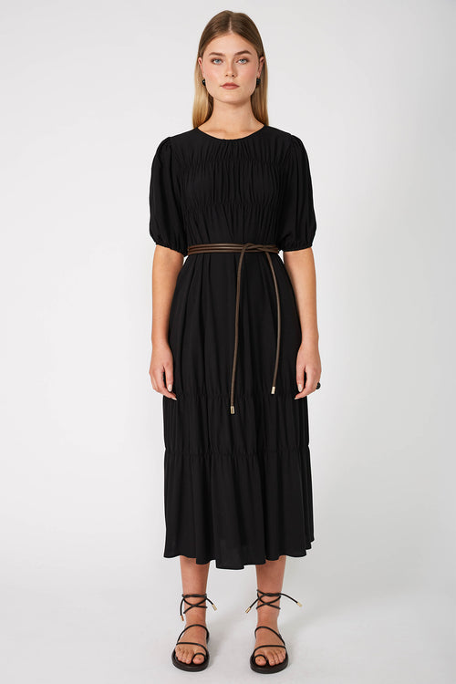 region dress / black
