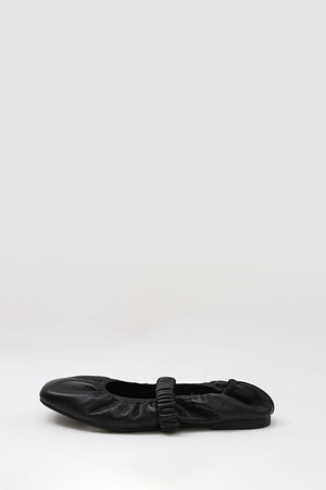 balance ballet flat / black