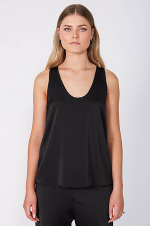 glaze tank / black