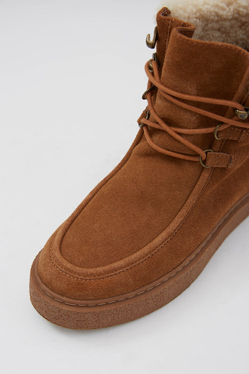 shearl boot / tan