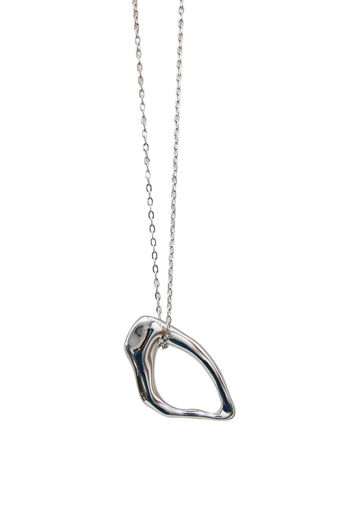 spate long necklace / silver