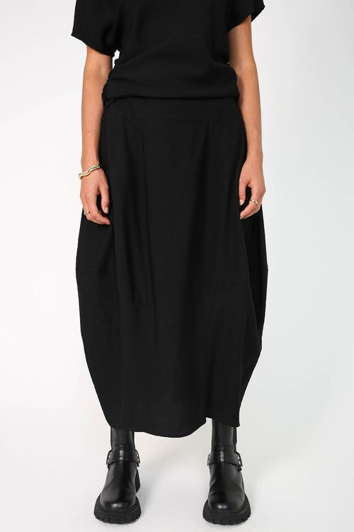 ember skirt / black crepe