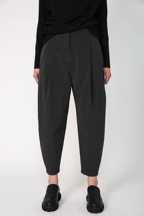 barrel pant / charcoal|white pinstripe