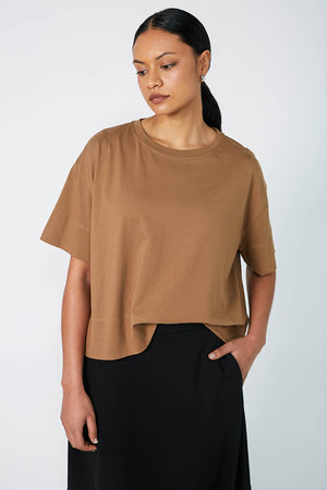 boxed tee / pecan brown