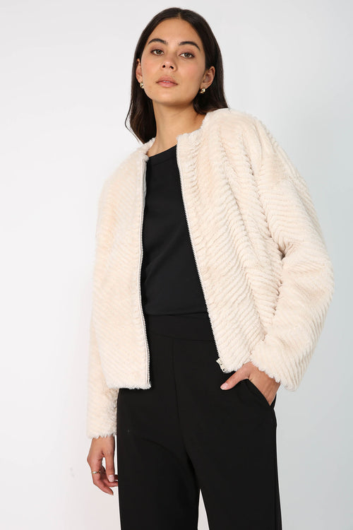 chevron bomber / macadamia cream