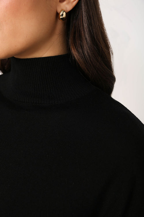 collected sweater / black