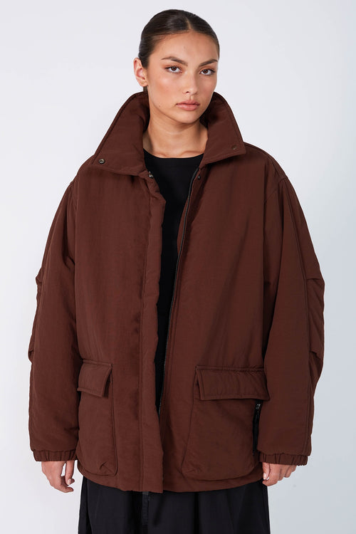 braced puffa jacket / chocolate brown