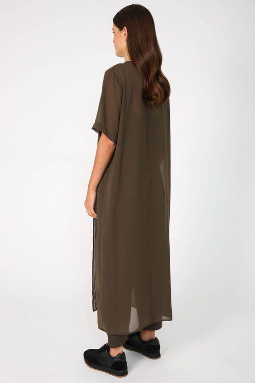 outdo tabard / bark olive