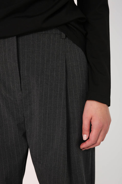 barrel pant / charcoal|white pinstripe