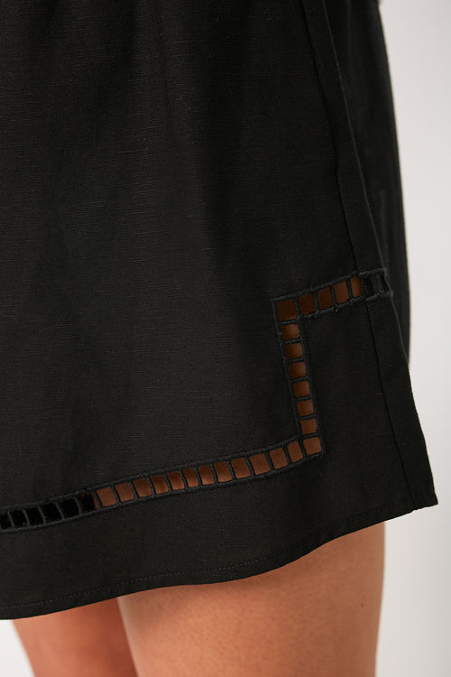 definition short / black