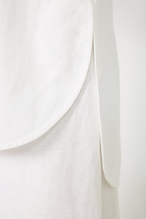 saviour tank / white