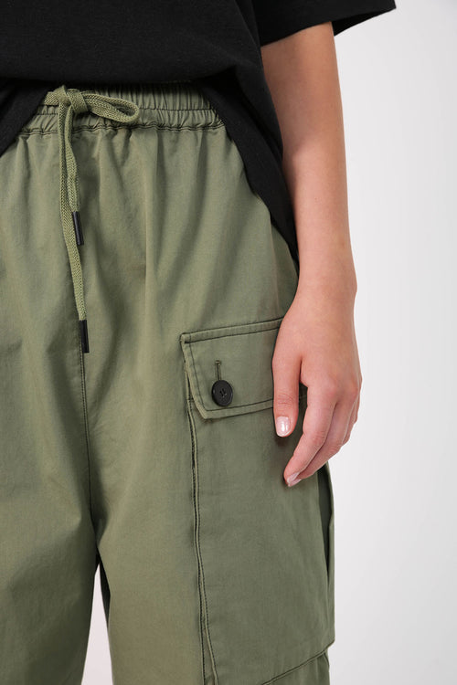 locate pant / khaki green