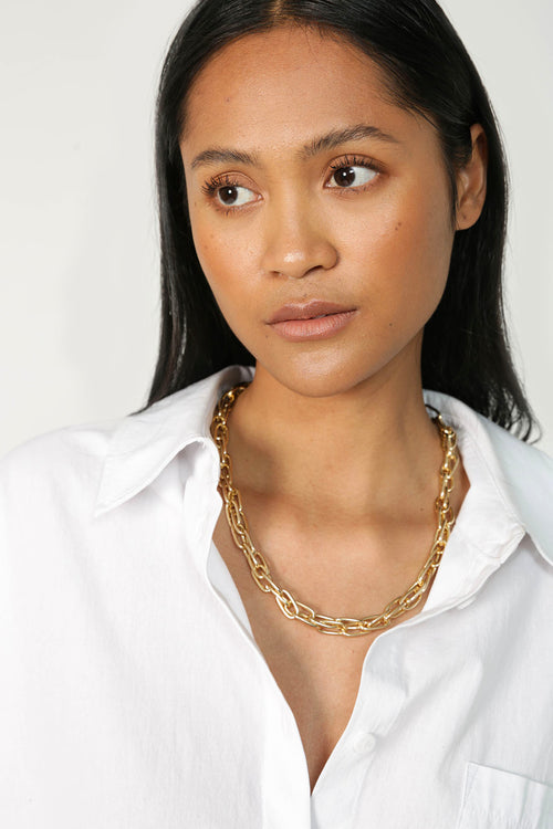 undivided necklace / gold