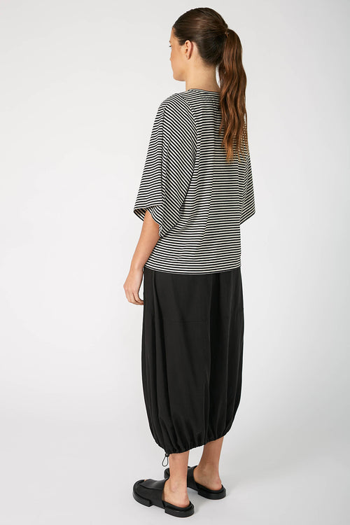 still tee / natural|black stripe