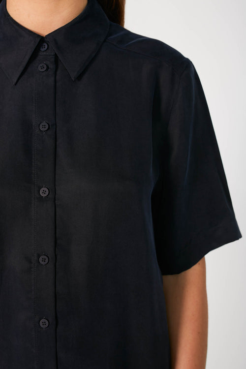 vastness shirt / dark navy