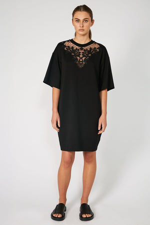 repose tee dress / black