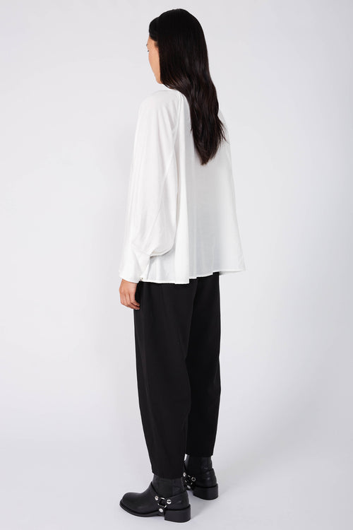 raven top / white
