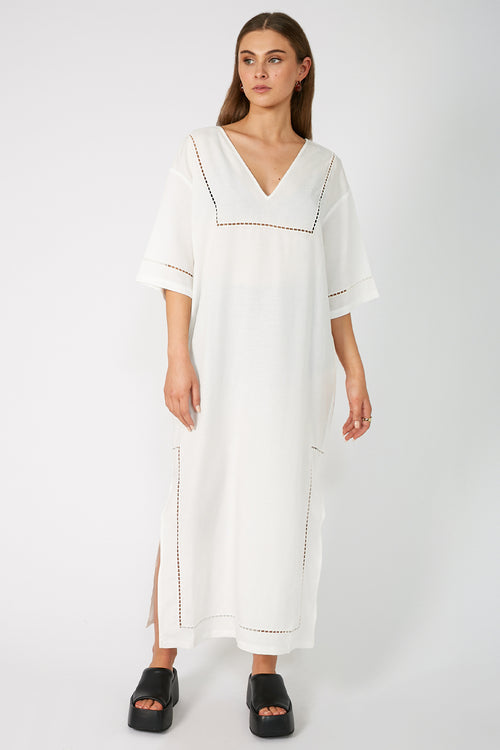 definition kaftan maxi dress / white