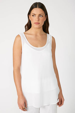 saviour tank / white