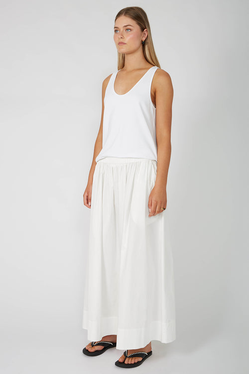 cohesive skirt / warm white