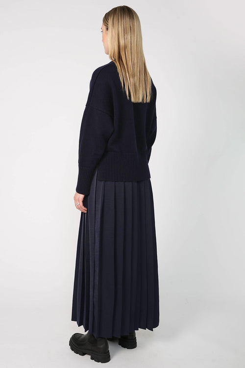 pleating skirt / dark navy