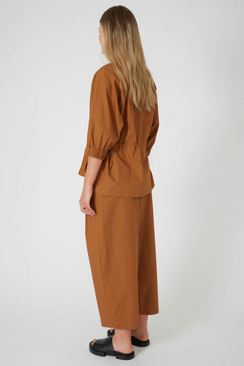 semblance top / tan brown