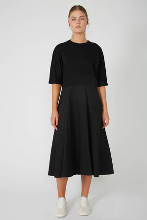 contend dress / black